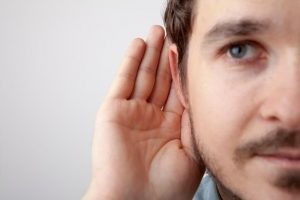 Se considera que, en Europa, millones de personas están expuestas a niveles de ruido ambiental que los expertos y profesionales del sector consideran demasiado elevados .